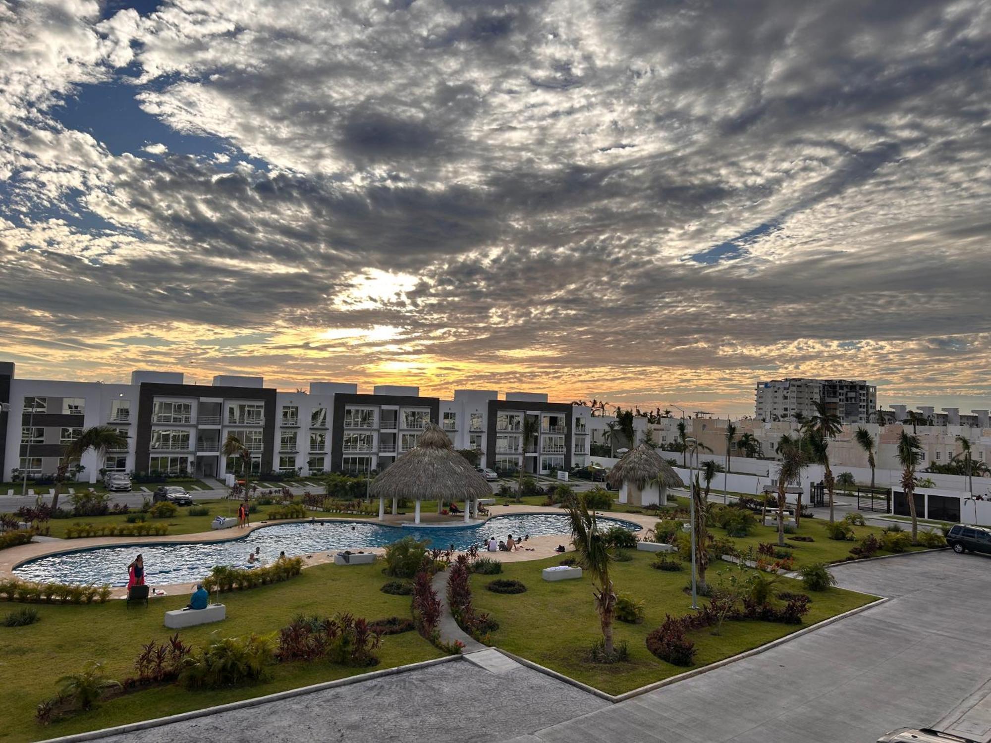 Hermoso Apartamento Con Club De Playa アカプルコ エクステリア 写真